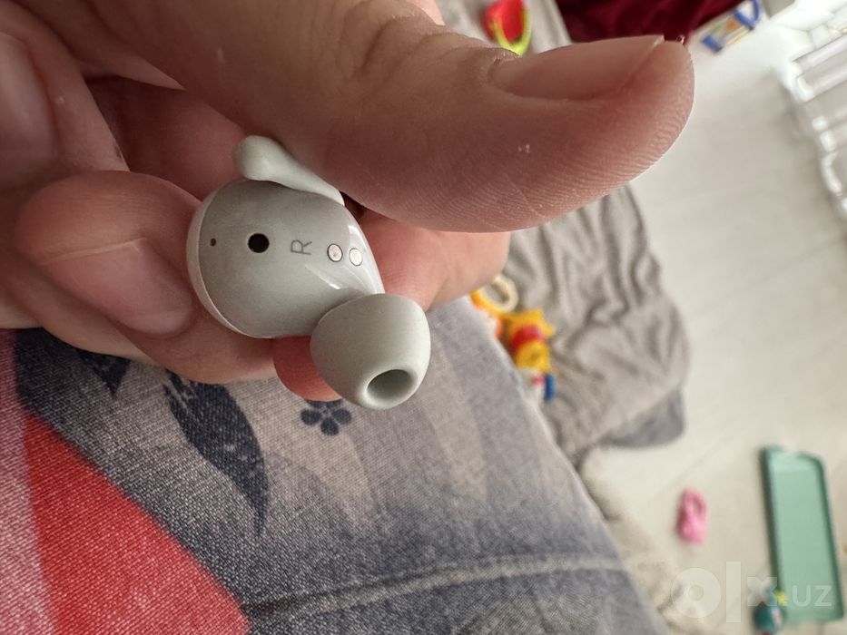 Pixel buds A правый наушник