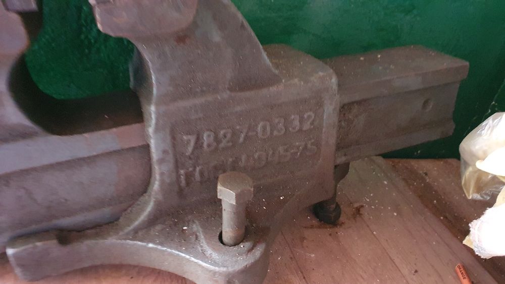 Тиски производства СССР