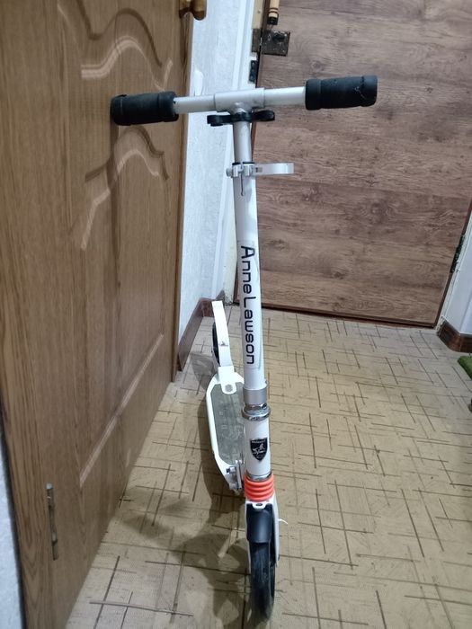 Самокат с задним тормозом