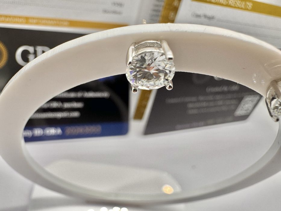 Сребърни обеци с мойсанит (Диамант) 1 карат