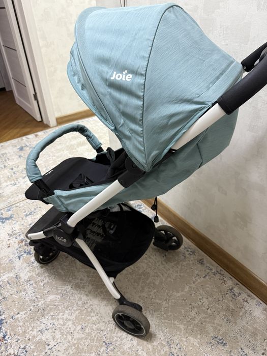 Срочно ! Коляска JOIE ,21.500