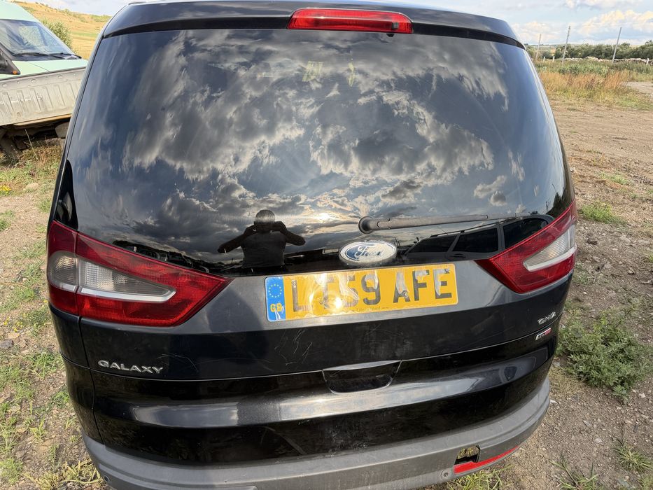 Dezmembrez Ford c Max