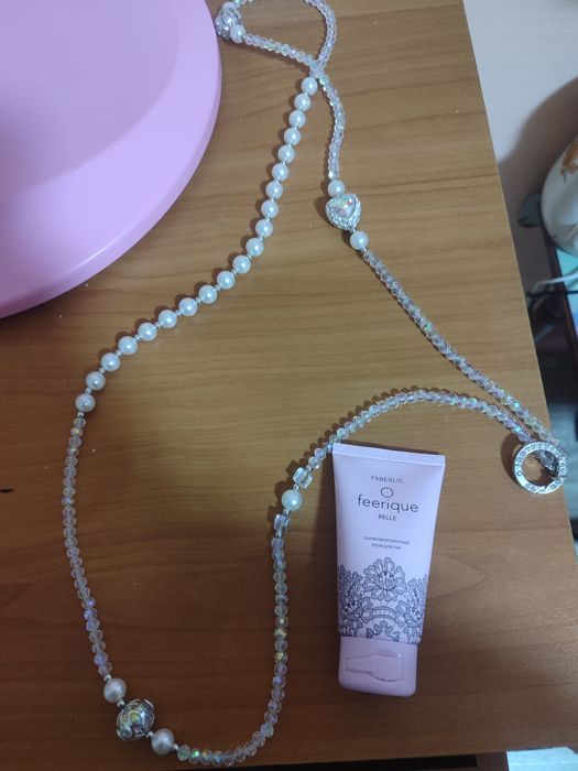 Продаю цепочку большую серебряную и крем
