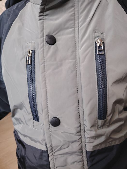 Продам куртку для мальчика 7-8 лет