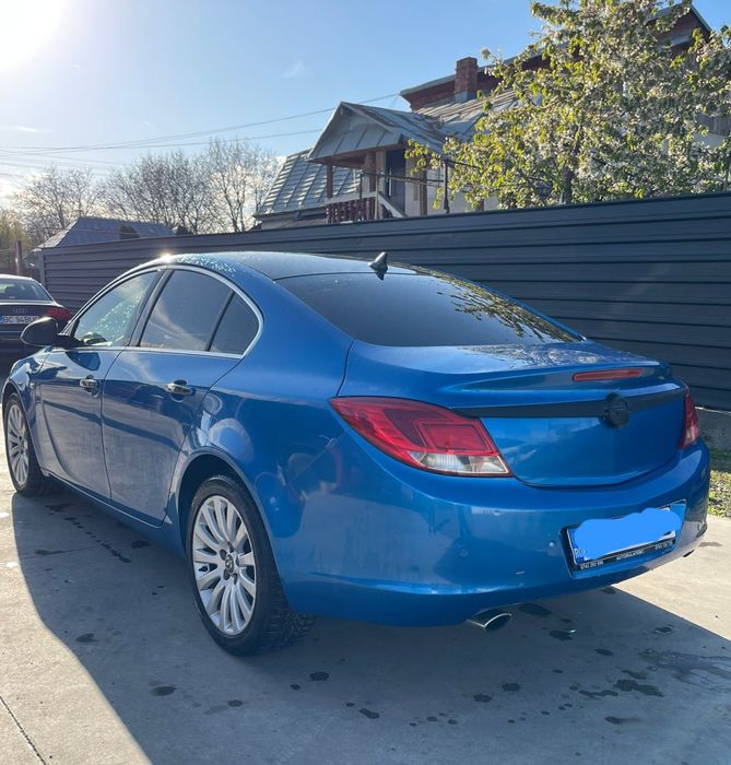 Vând sau schimb opel insignia