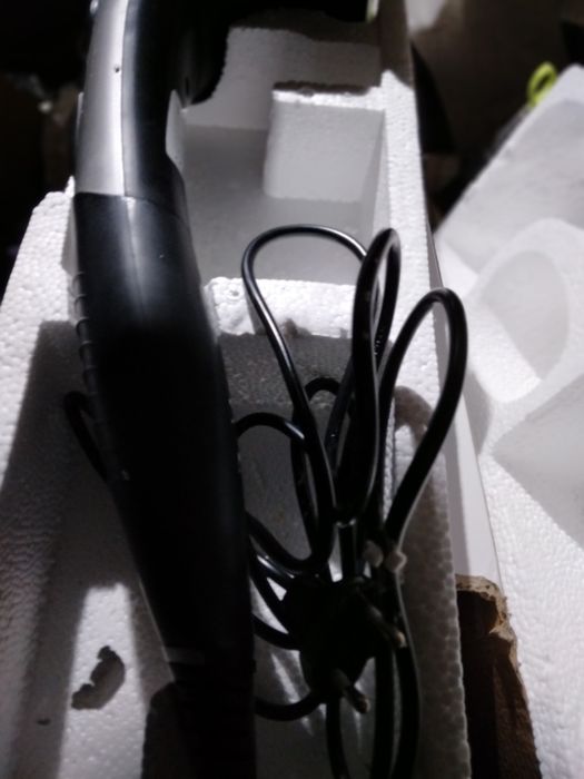 Vând  aparat masaj cu pietre de jad.