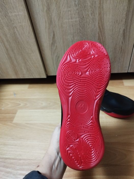 Резиновые ботинки (сапоги)