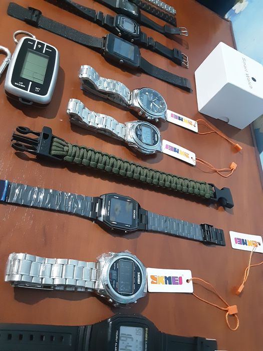 Продам новые часы