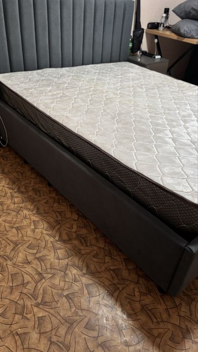 Продам матрас для кровати