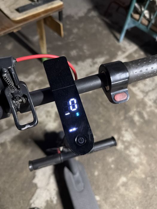 Xiaomi M365 Pro (первое поколение)