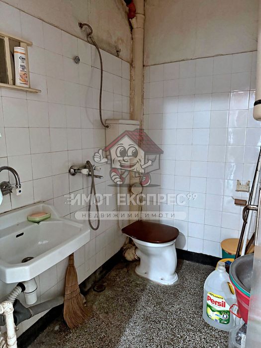 Продава се Двустаен апартамент в Асеновград - 52 кв.м за 1250 €/кв.м - Снимка #13