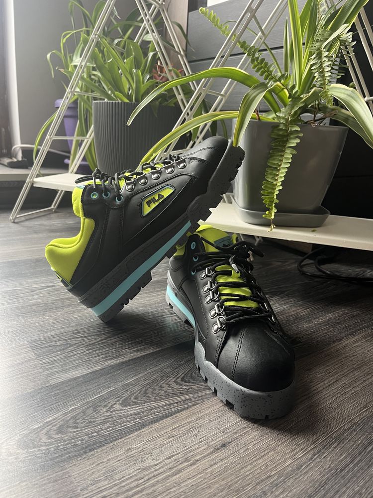 Fila trailblazer on sale neon green