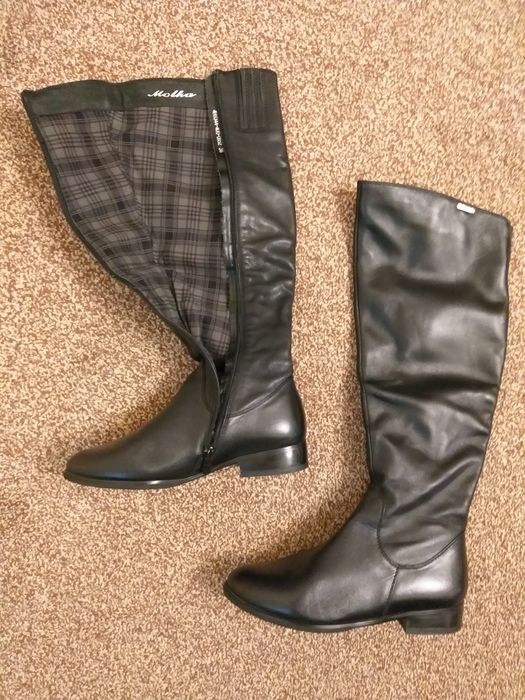 Сапожки-ботфорты демисезонные,чистая кожа.размер 36-37