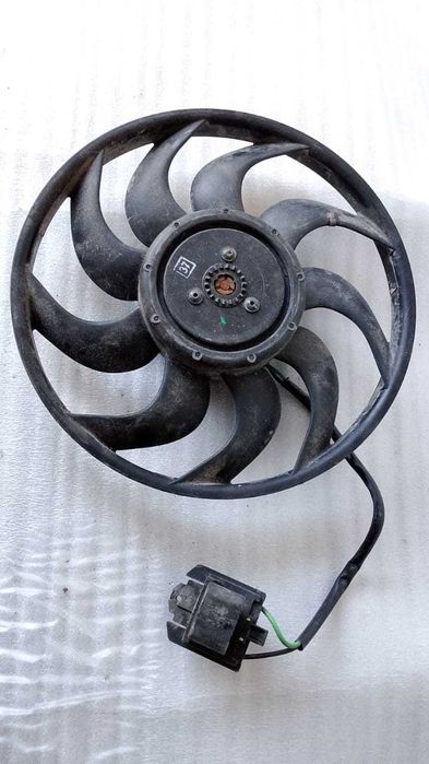 Вентилятор охлаждения  Lada Granta
