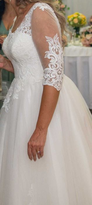 Vând rochie de mireasă