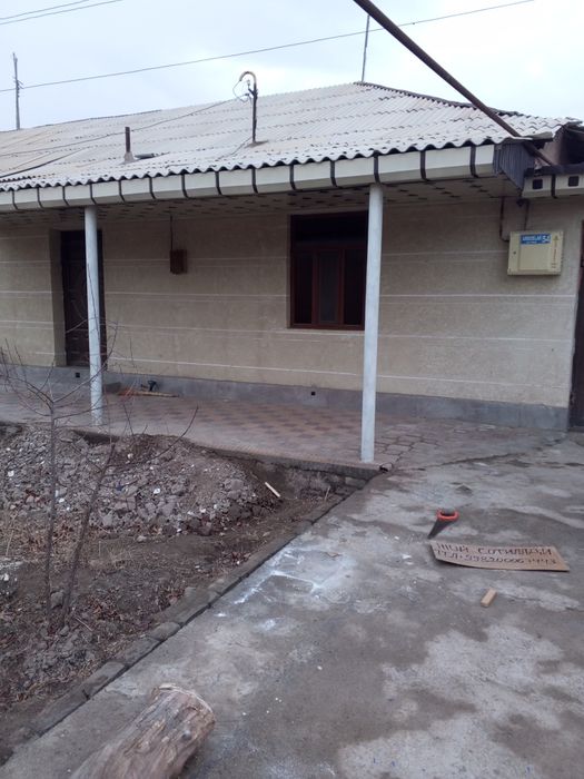 Uy sotiladi. 850 kvatrad