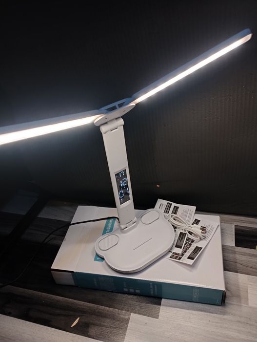 Акция Школьная настольная лампа для учеников