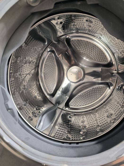 Lg kir yuvish mashinasi 10 kg