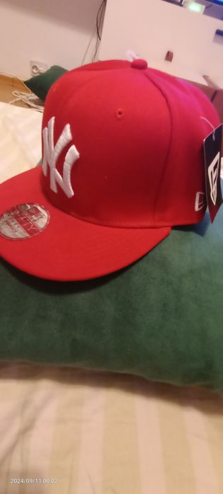 Sapca New Era rosie