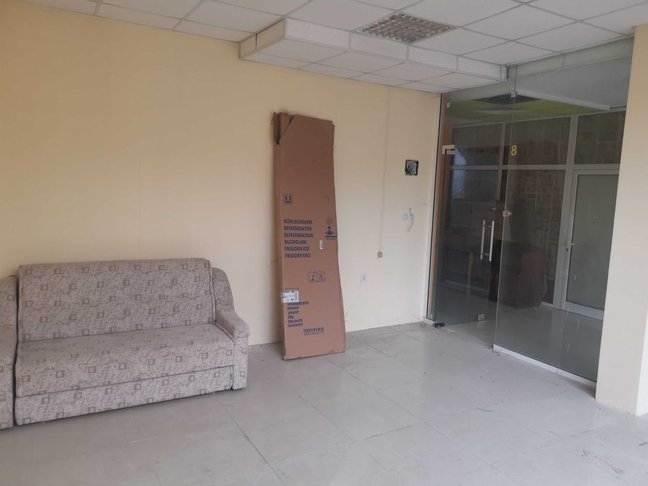 Дава ПОД НАЕМ или Продава МАГАЗИН - 28 кв.м. - комплекс Родина - 200лв