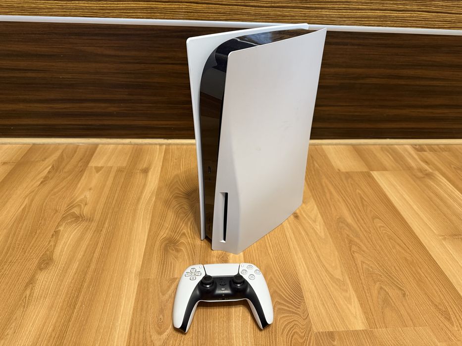 Перфектен PS5 Playstation 5 disc edition с над 30 игри