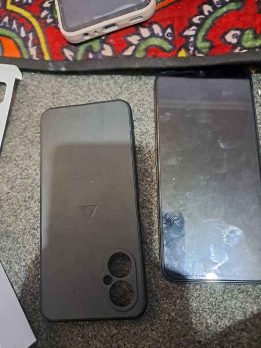 Телефон сотилади йанги