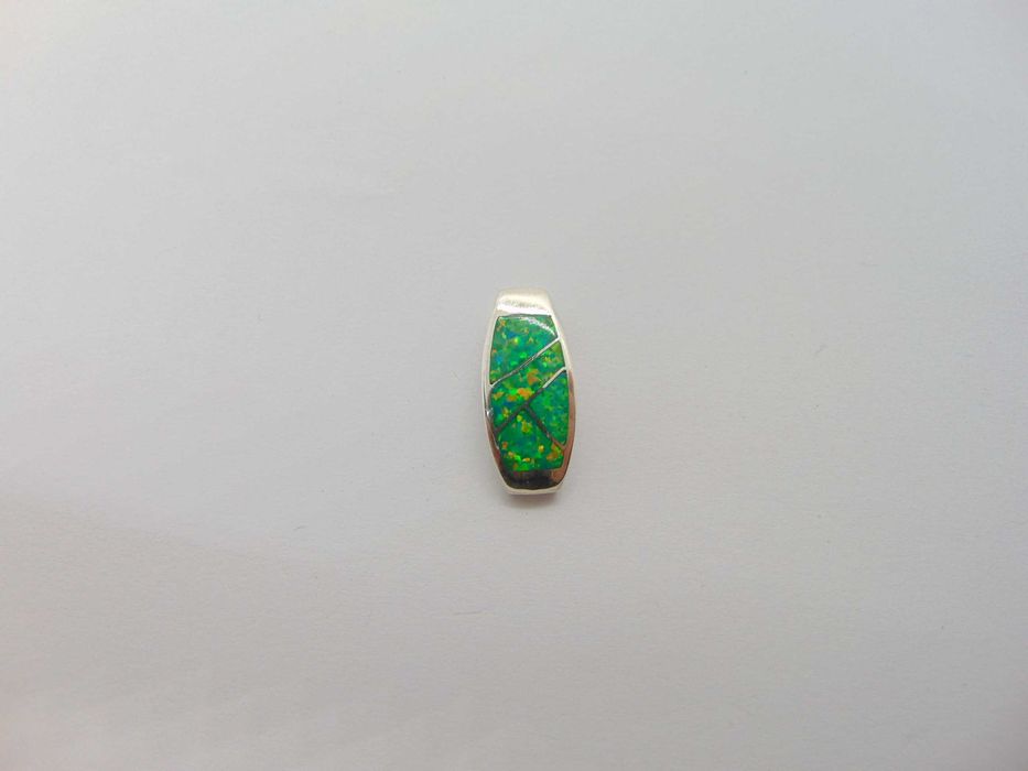 Pandantiv din argint si sidef