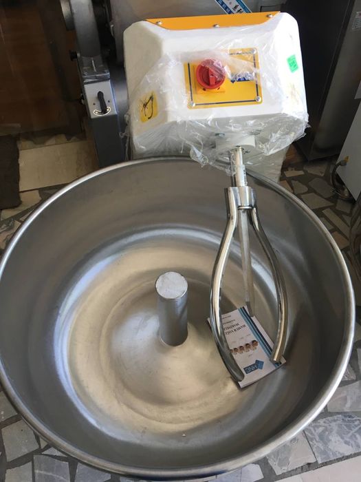 Meshalka turkiya  xnj optim narxlarda piramoy sklad