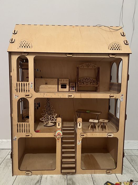 Деревяный домик,ручная работа