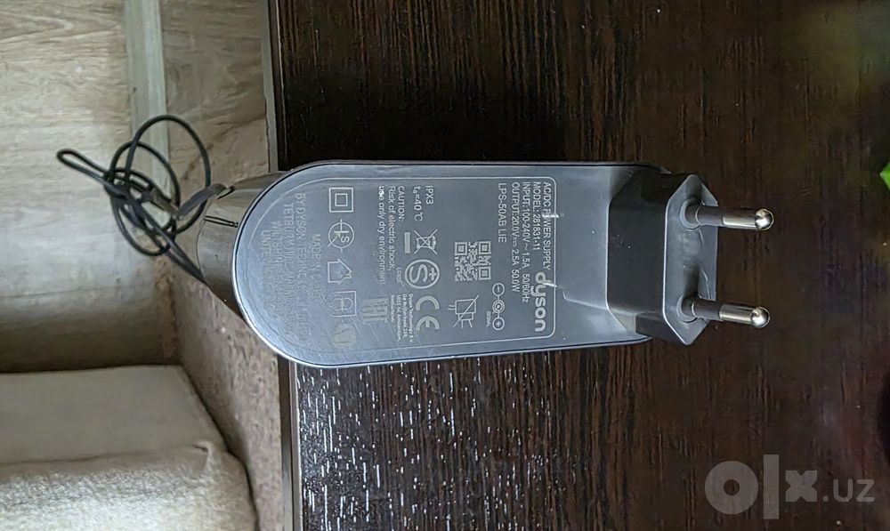Блок питания Dyson   :20V, 2.5A,50W