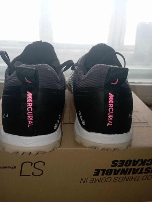 Продаютя Бутсы Nike Zoom Mercurial..