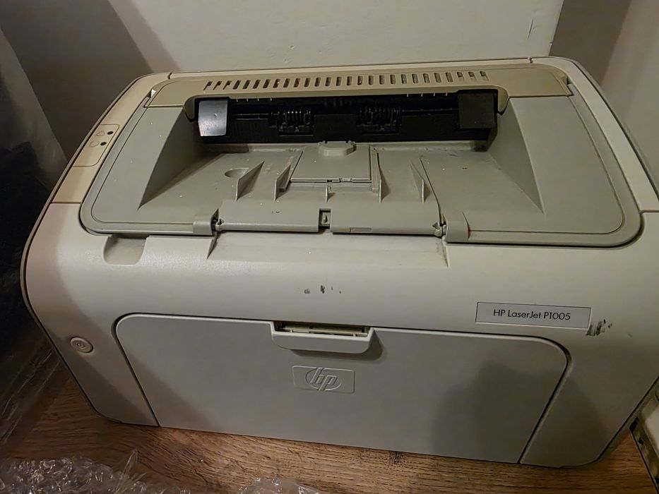 Принтер HP LaserJet p1005