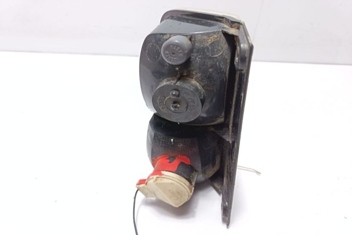 Lampa stanga spate Renault Trafic a 2-a generatie