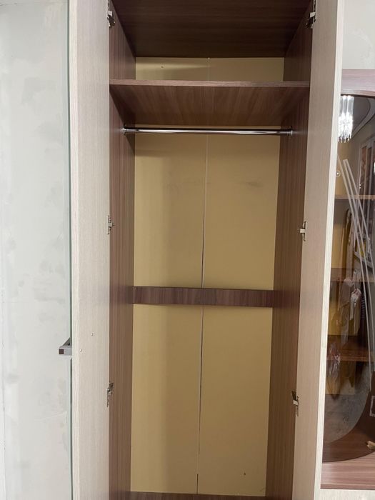 Продам шкаф стенку