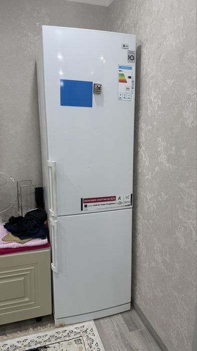 Продам холодильник