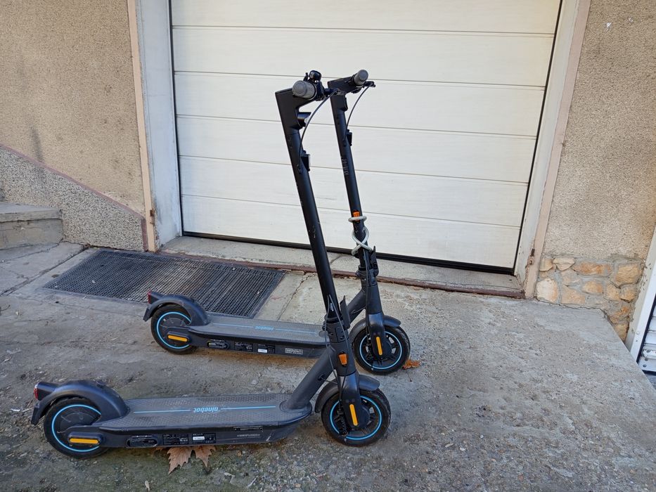 Два броя  електрически тротинетки