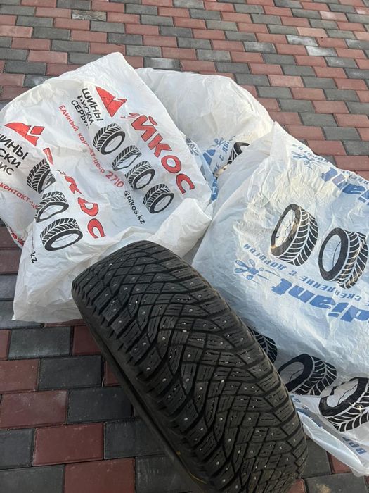 Резина с шипами зимняя Goodyear