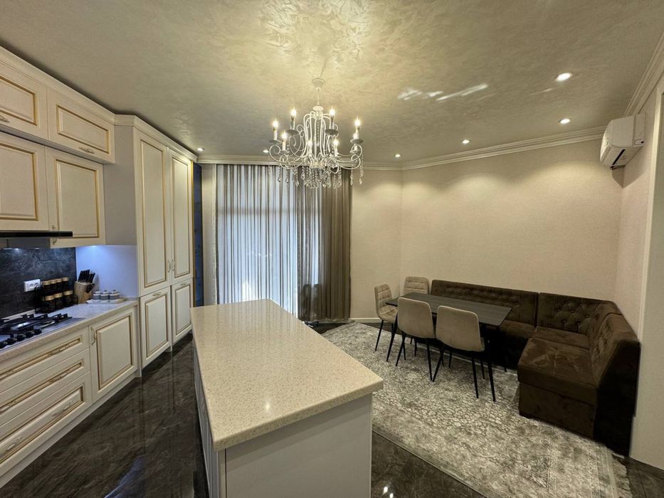 Евро квартира | ЖК Solaris кушбени якасарай 5/9/10 200квадрат