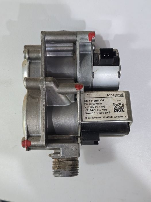 Vând vană de gaz Honeywell