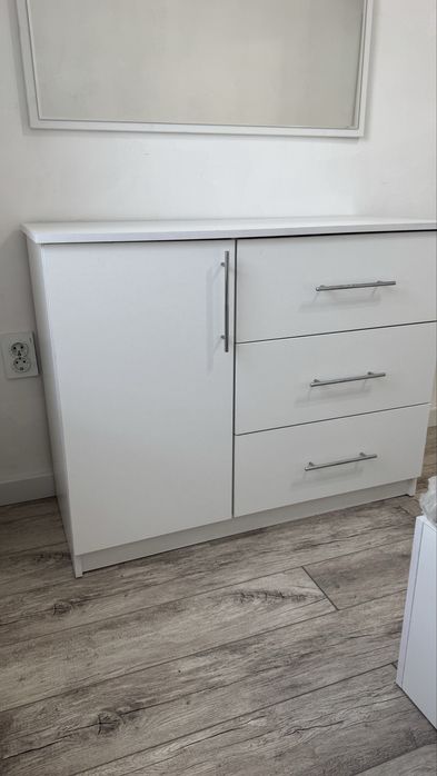 Продам спальный гарнитур бу