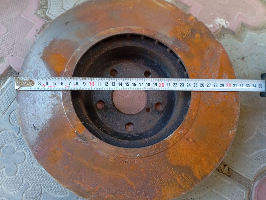 Продам тормозные диски Субару