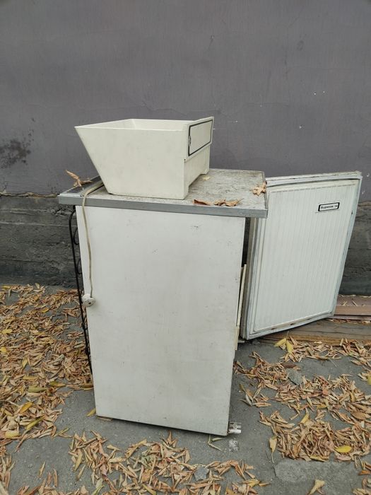 Продам морозильник Бирюса 14, в рабочем состоянии.