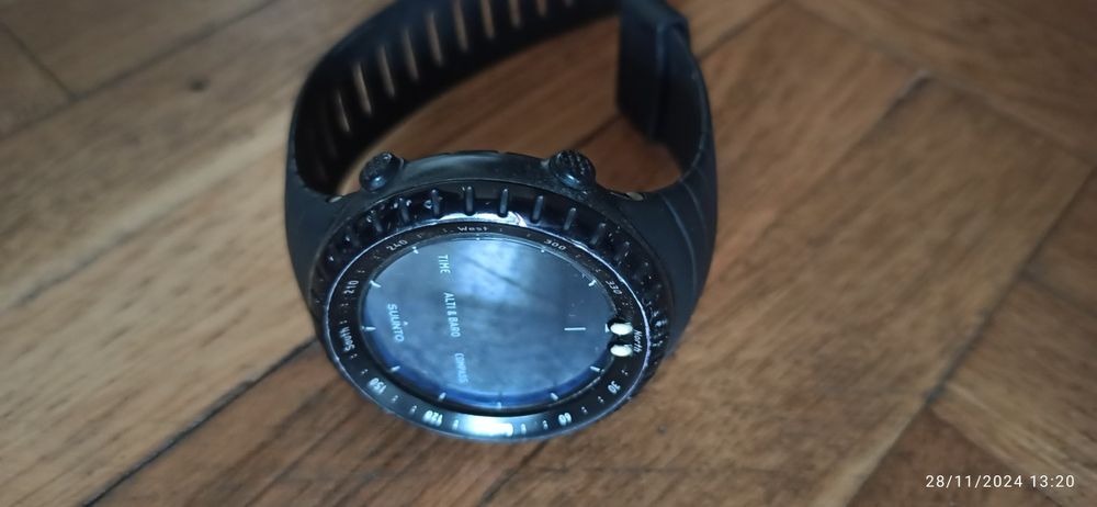 Часовник suunto core all black