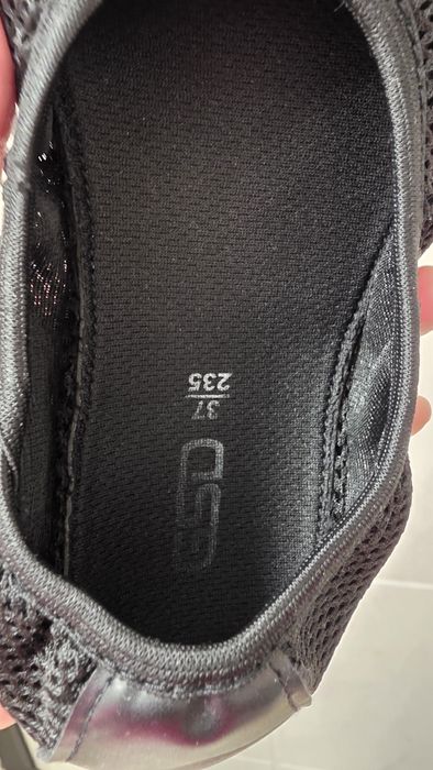 отдам даром чешки. 37 р