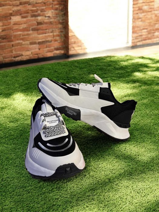 Adidasi Valentino True Act Negru - Alb - Produs Full Box Premium