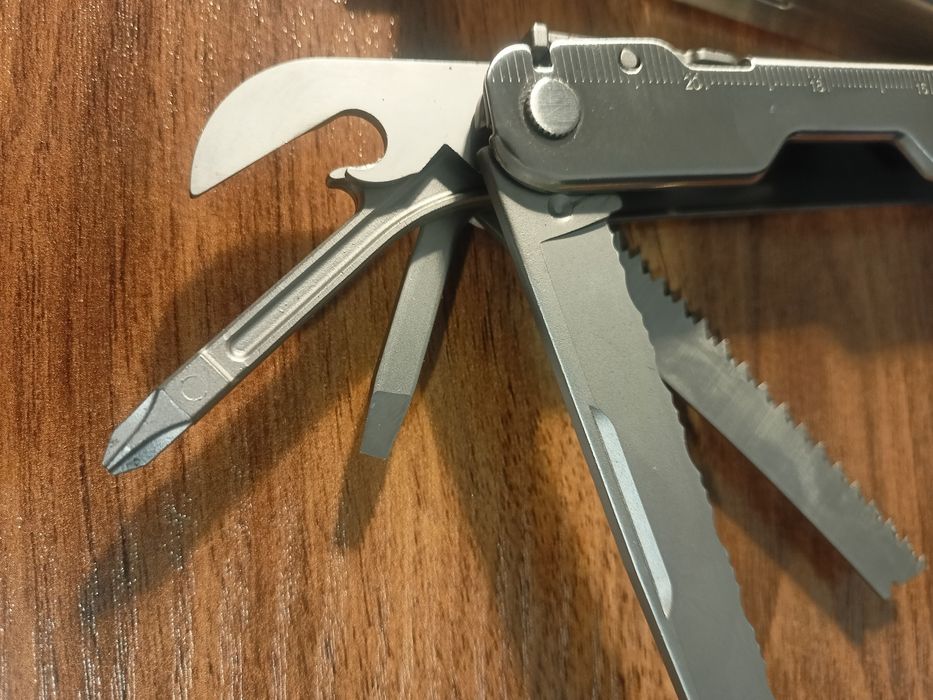 Leatherman Supertool 300 мультитул.