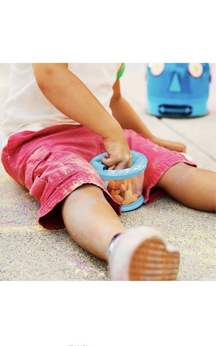 Новый. Непросыпайка/ контейнер для снеков munchkin