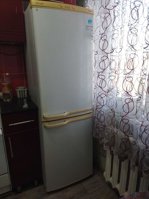 Продам холодильник