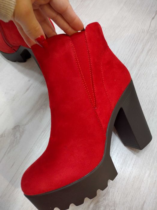 Червени боти 40н