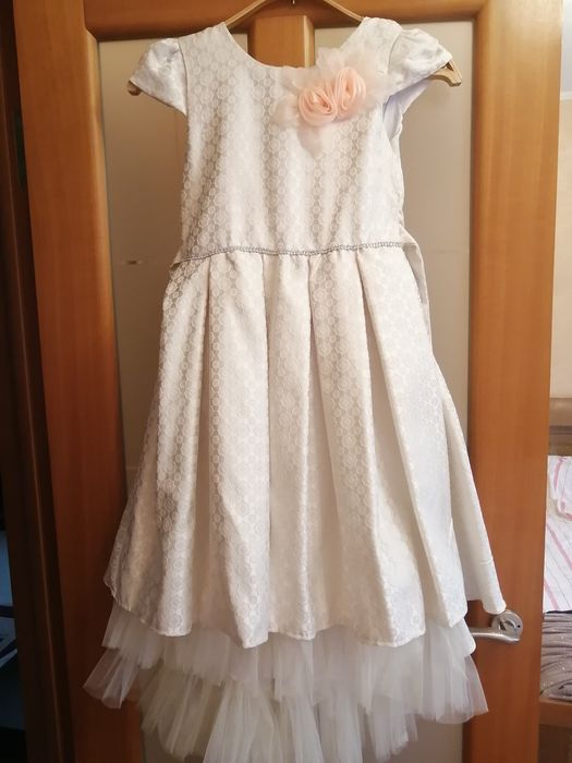 Нарядное платье для девочек.